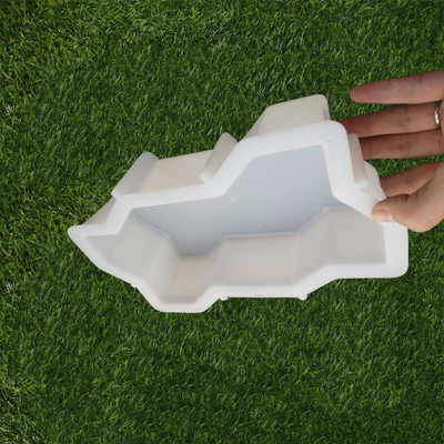 Maple Leaf 400-500kg/Cm2 Pvc Plastic Paver Mould For Walkway