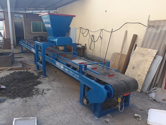800-1000m2 Automatic Hollow Block Machine , 12.7KW Plastic Pallet Concrete Block Production Line